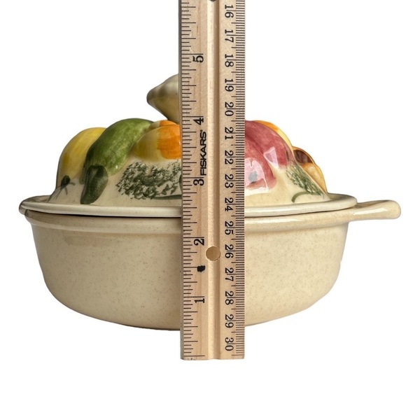 Vintage Casserole Covered Dish with 3D Vegetables on Lid‎ Mushrooms MCM - Picture 7 of 9